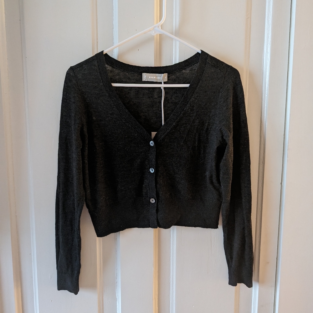 Everlane Featherweight Alpaca cropped cardigan